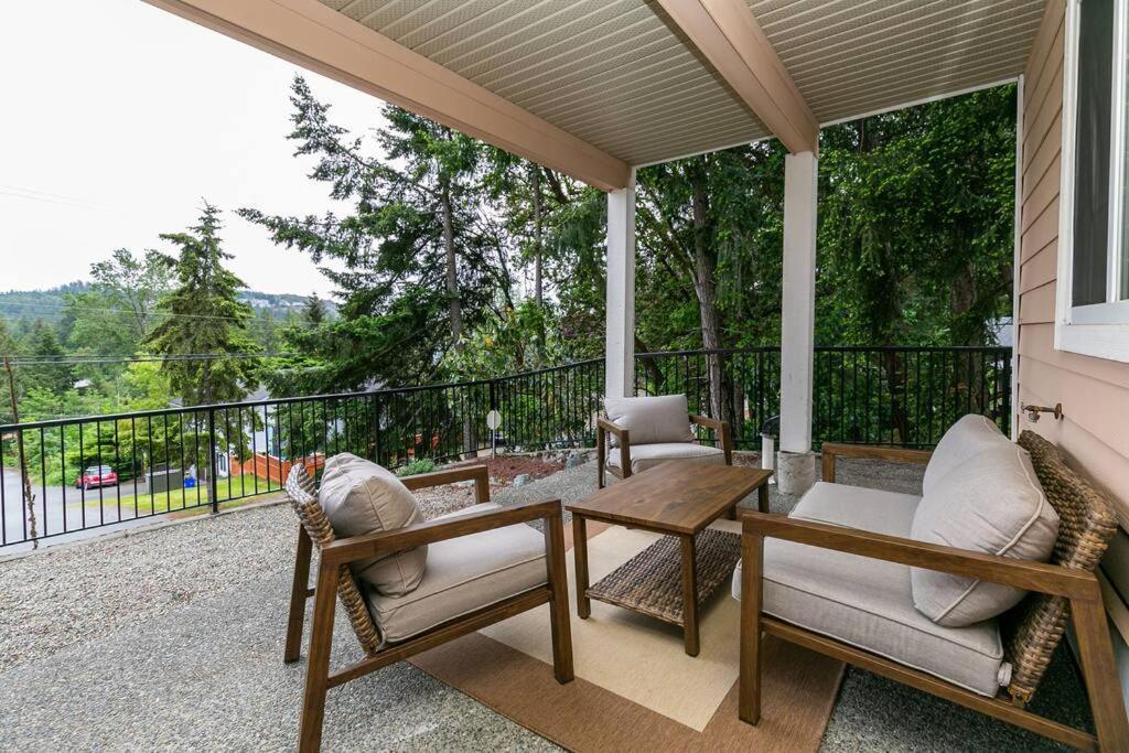 Вилла Cozy Renovated Oasis W Private Terrace & Parking Виктория Экстерьер фото